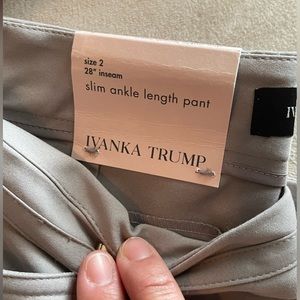 Ivanka Trump slim ankle length pant, size 2